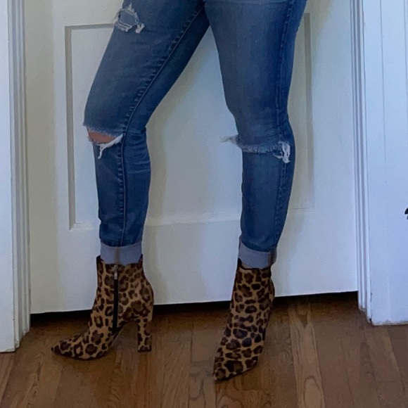 Marc Fisher Women's Mayaely Calf Hair High-Heel Booties SZ 9 EUC - Picture 11 of 13